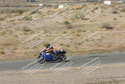 media/Apr-20-2025-AHRMA (Sun) [[393a79c373]]/Race/Group 11 early race/Turn 4b/